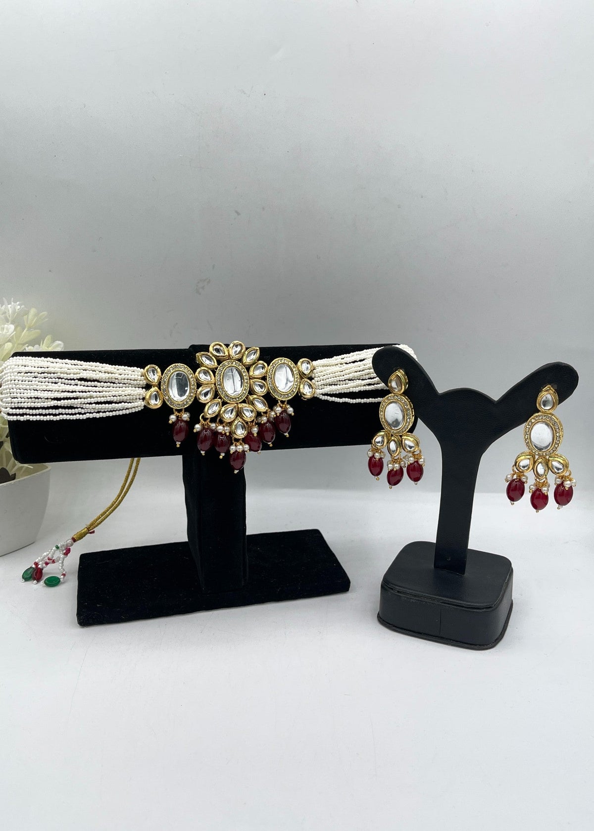 Shop the Mehndi Kundan Choker Set from Zarosh Jewel