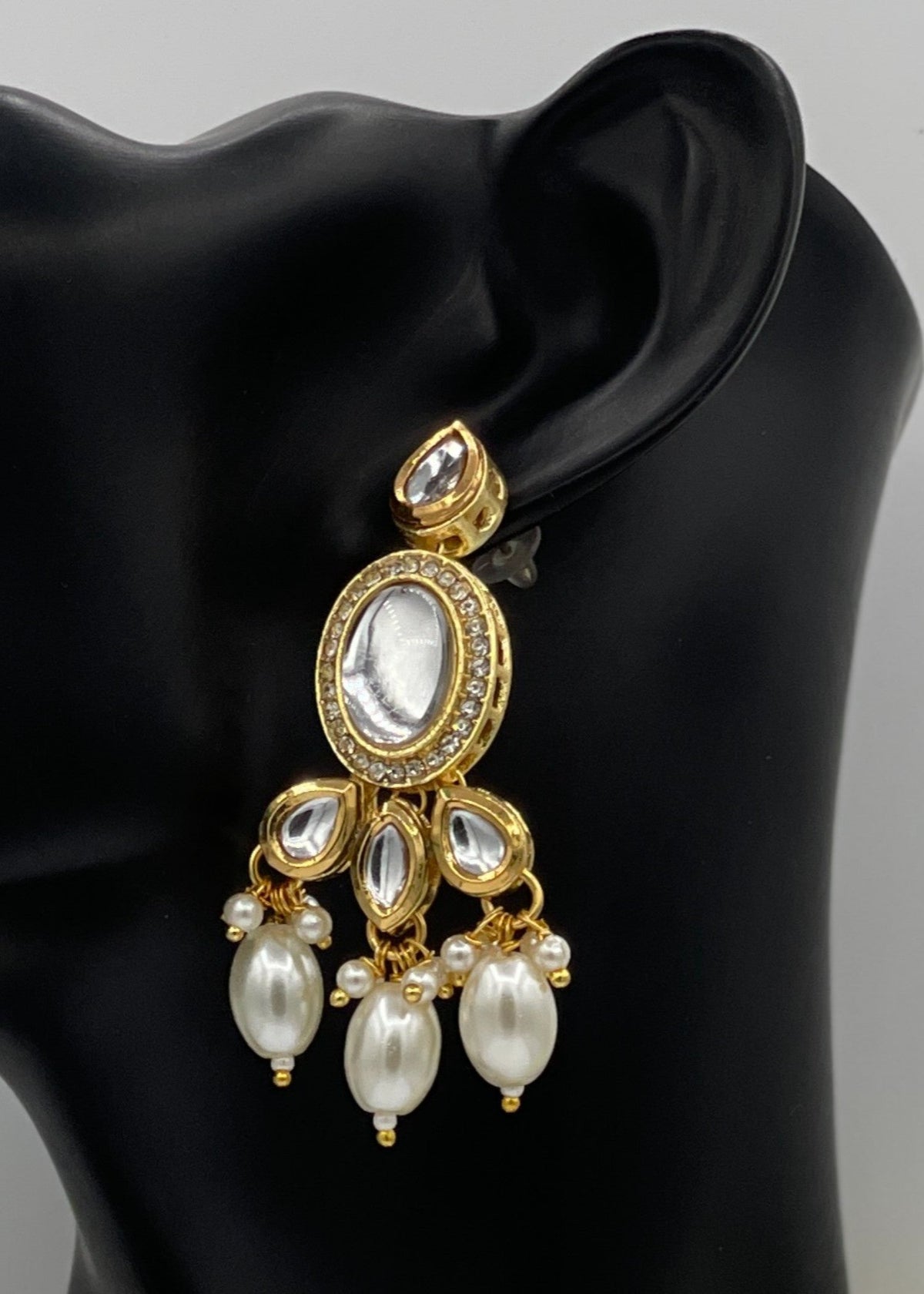 Shop the Mehndi Kundan Choker Set from Zarosh Jewel