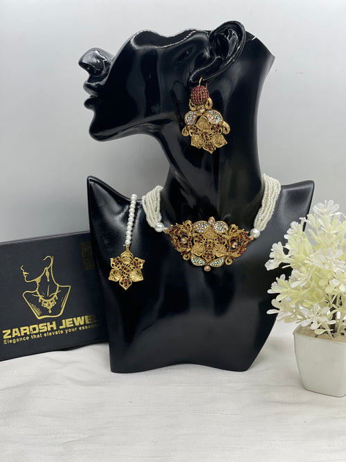 Shop the Mehwish Choker Set from Zarosh Jewel