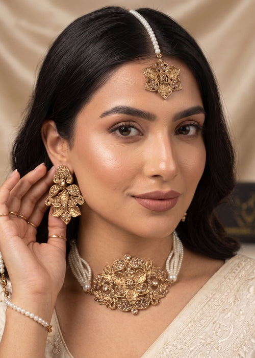 Shop the Mehwish Choker Set from Zarosh Jewel
