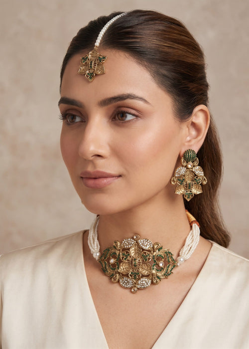 Shop the Mehwish Choker Set from Zarosh Jewel