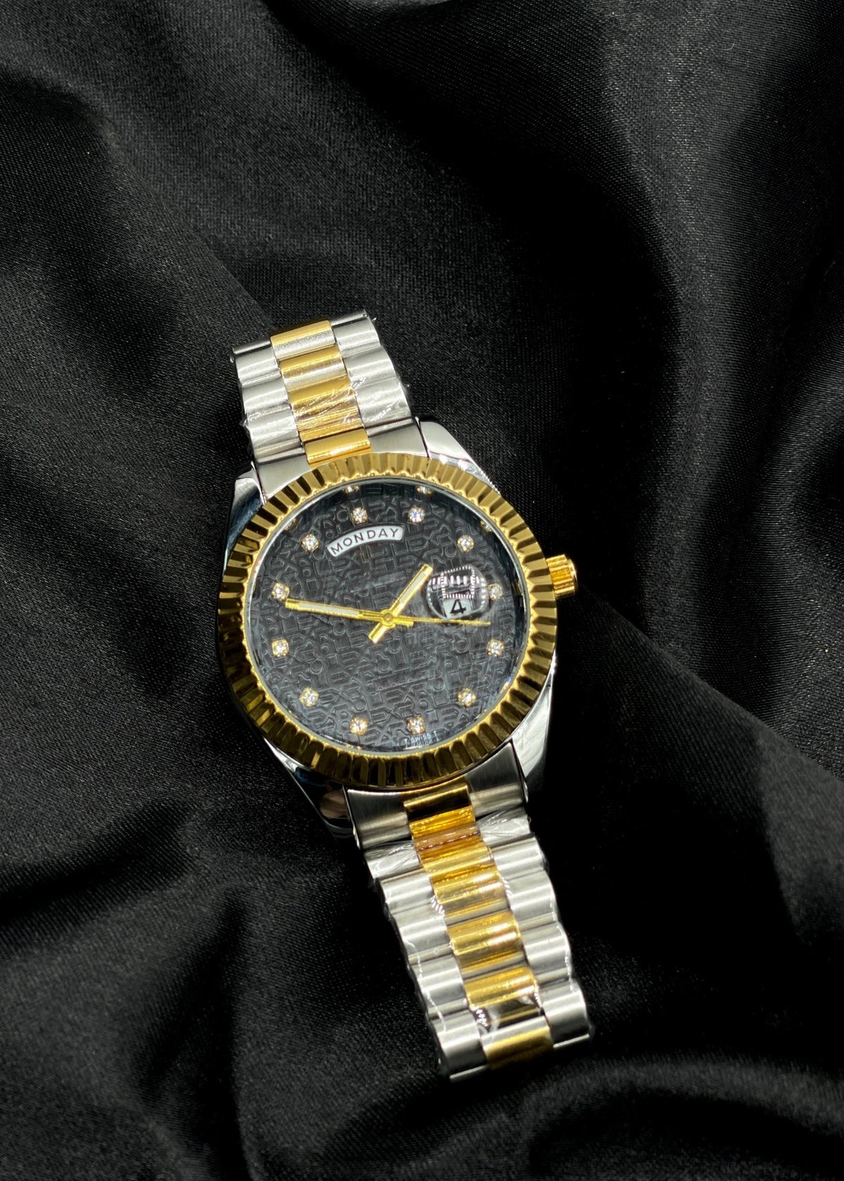Shop the Men Watch - 0002 from Zarosh Jewel