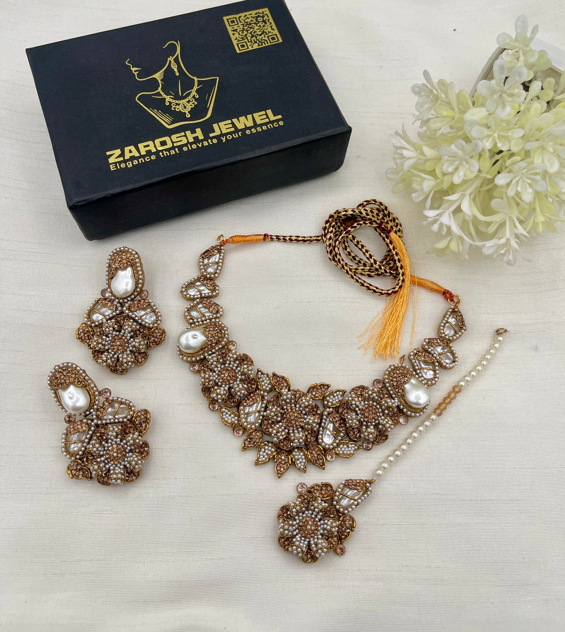 Mina Traditional Choker Set