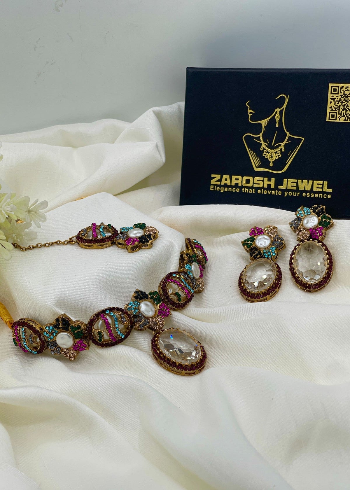 Shop the Minha Choker Set from Zarosh Jewel