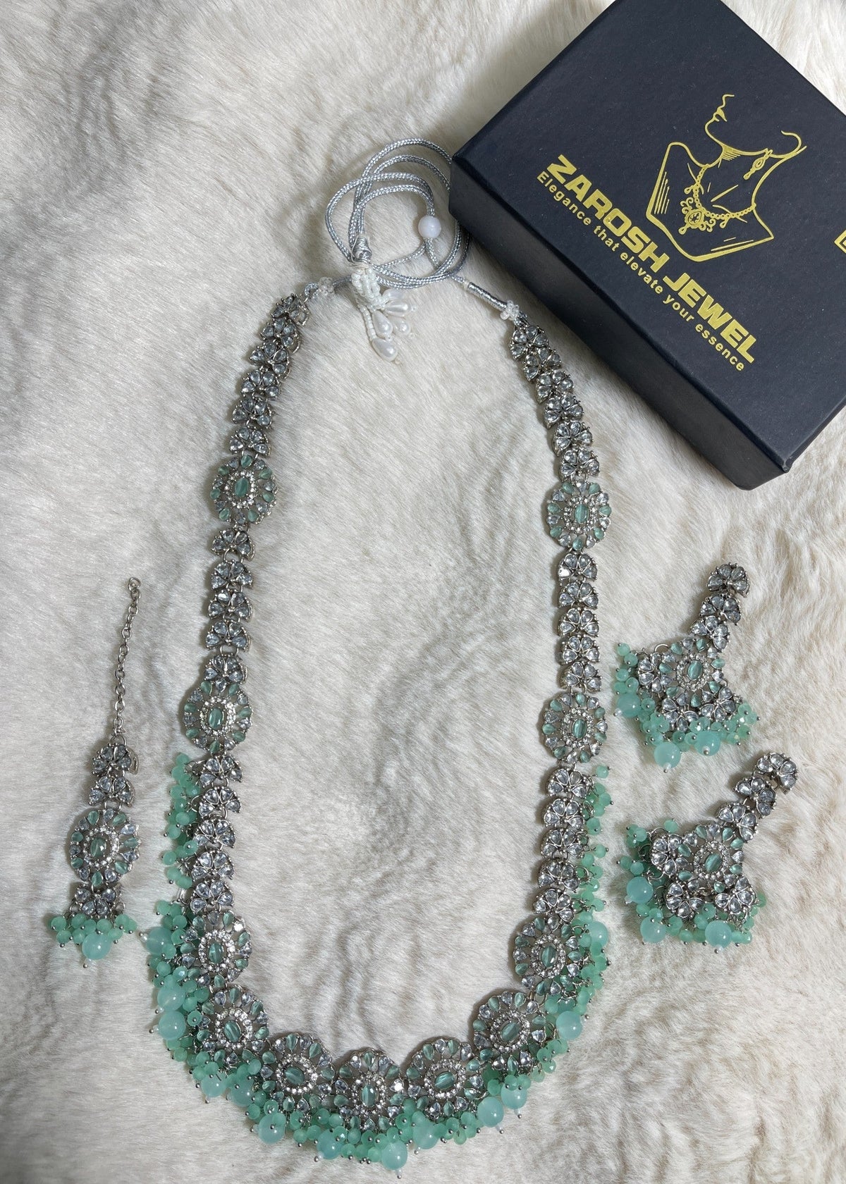 Shop the Minimal Luxe Mala from Zarosh Jewel