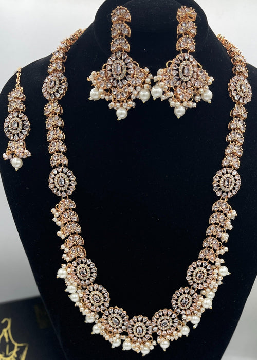 Shop the Minimal Luxe Mala from Zarosh Jewel