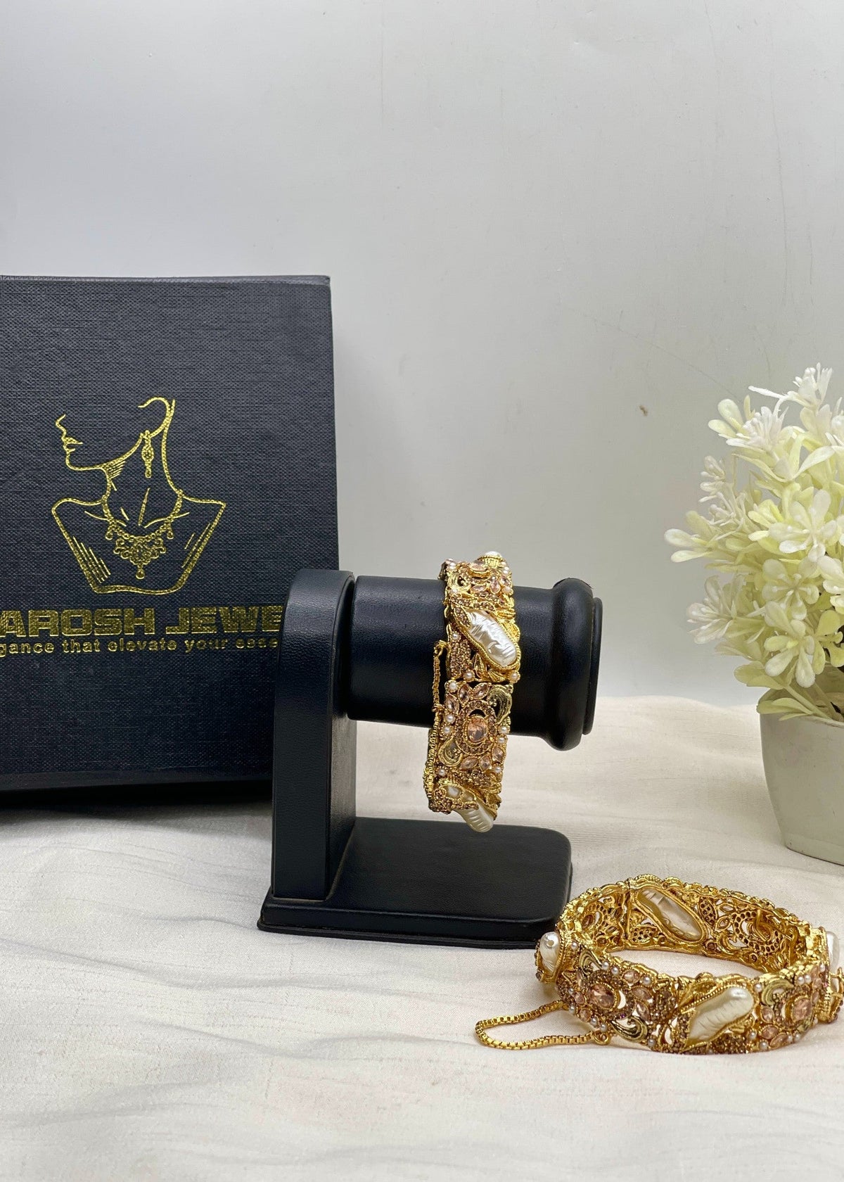 Shop the Mirha Bangle Set from Zarosh Jewel