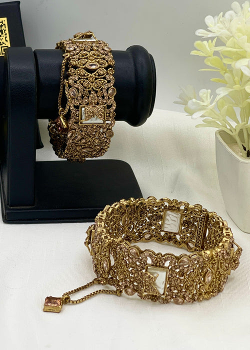 Shop the Miswa Openable Bangle Set from Zarosh Jewel