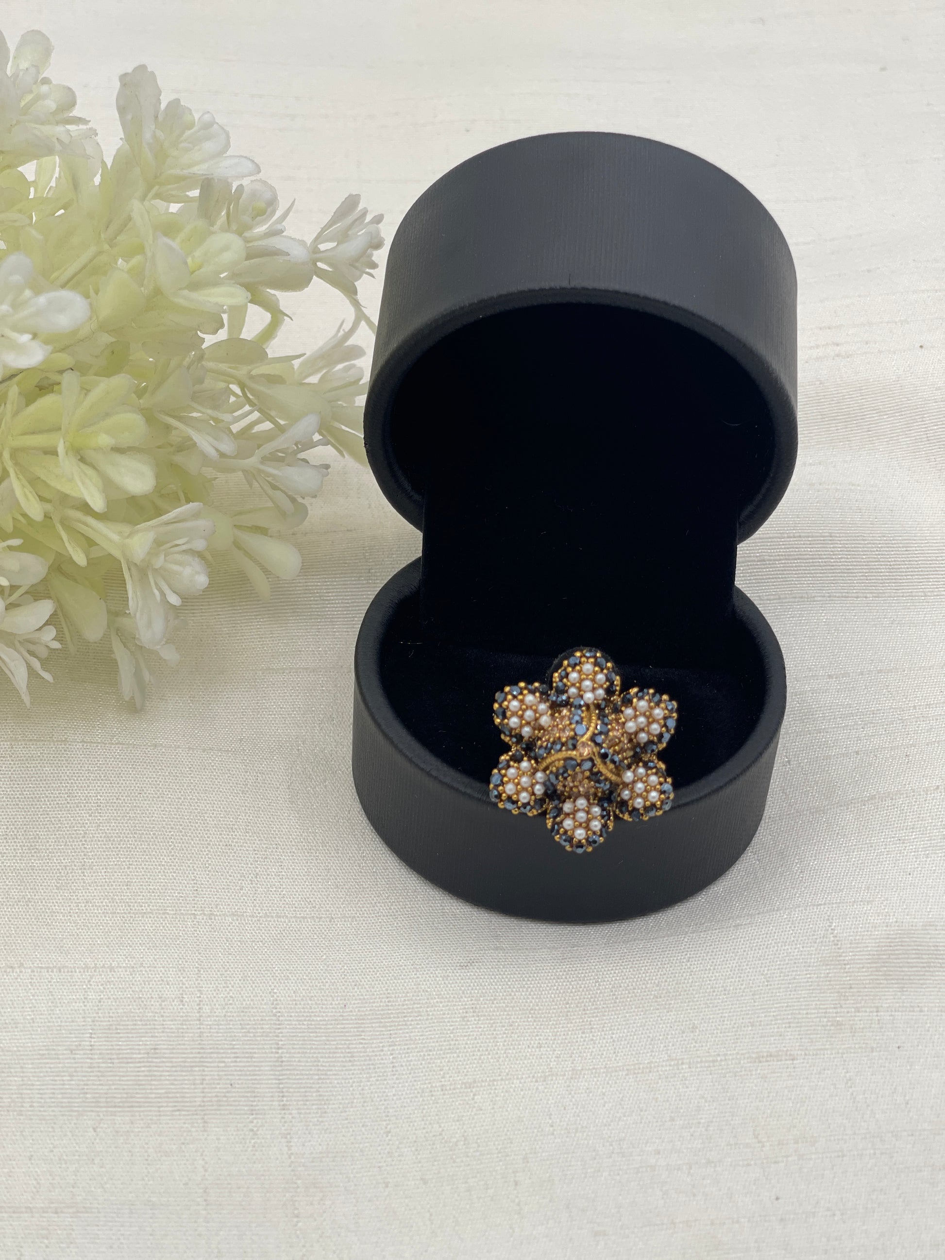 Mubeena Traditional Ring