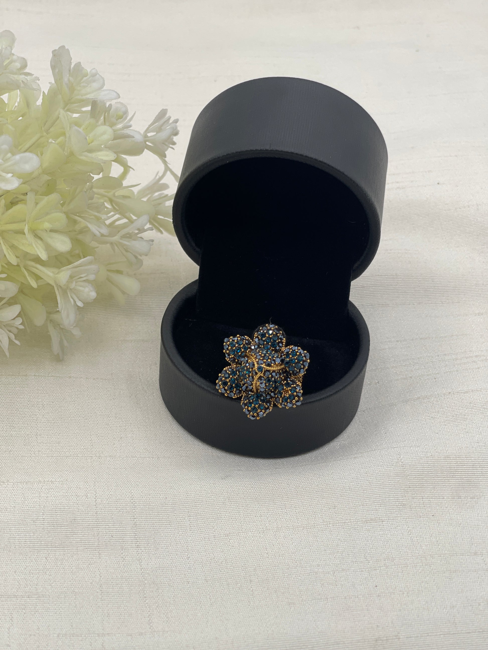 Mubeena Traditional Ring