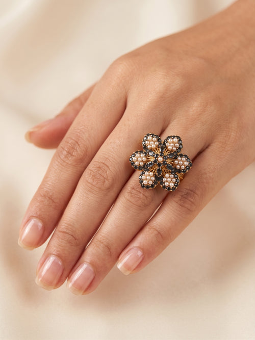 Mubeena Traditional Ring