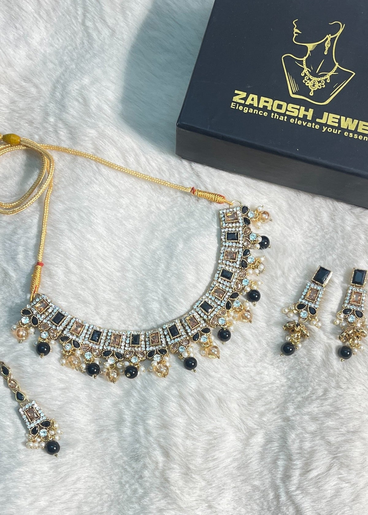 Shop the Mughal Emerald Set from Zarosh Jewel