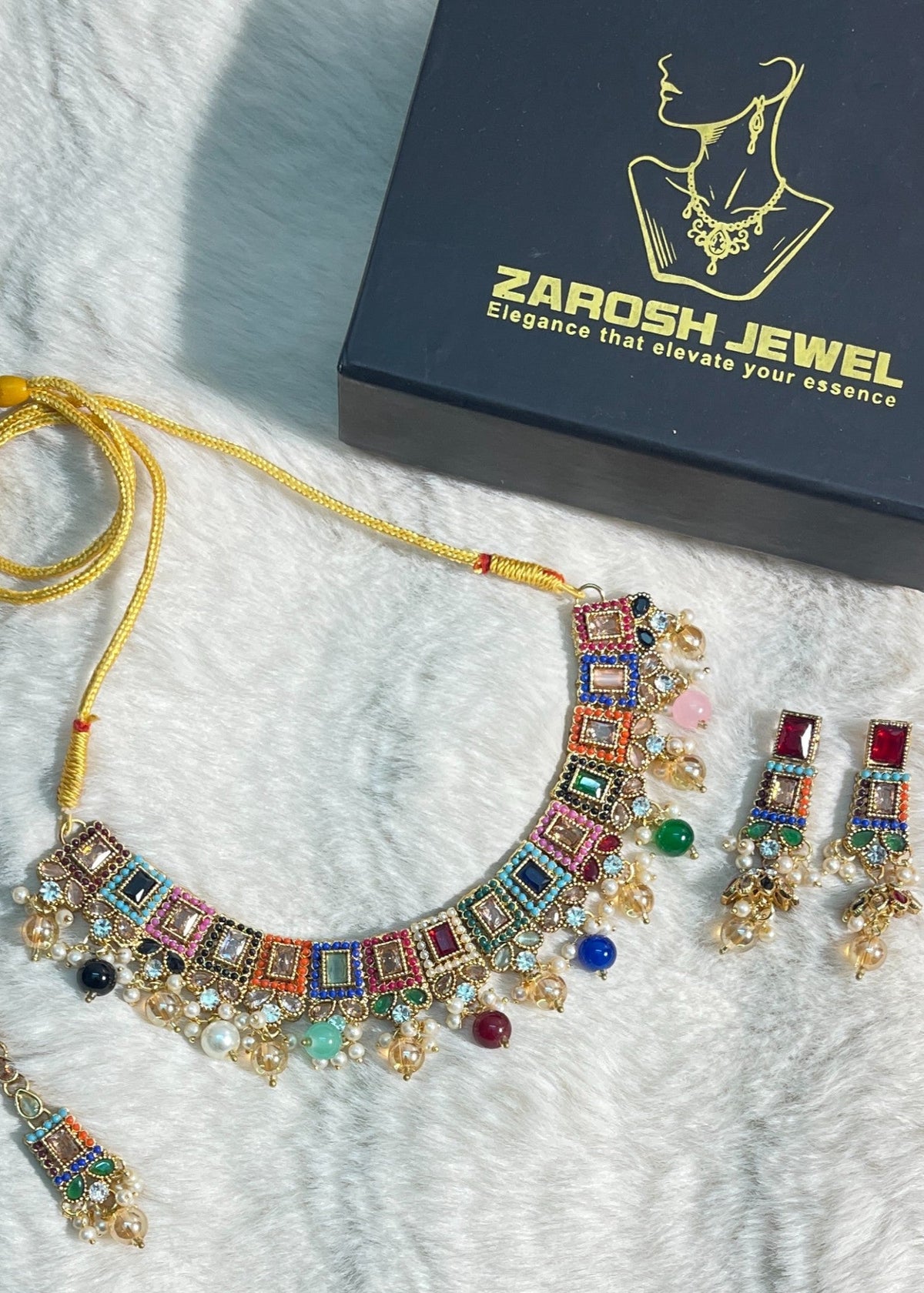 Mughal Emerald Set by Zarosh Jewel