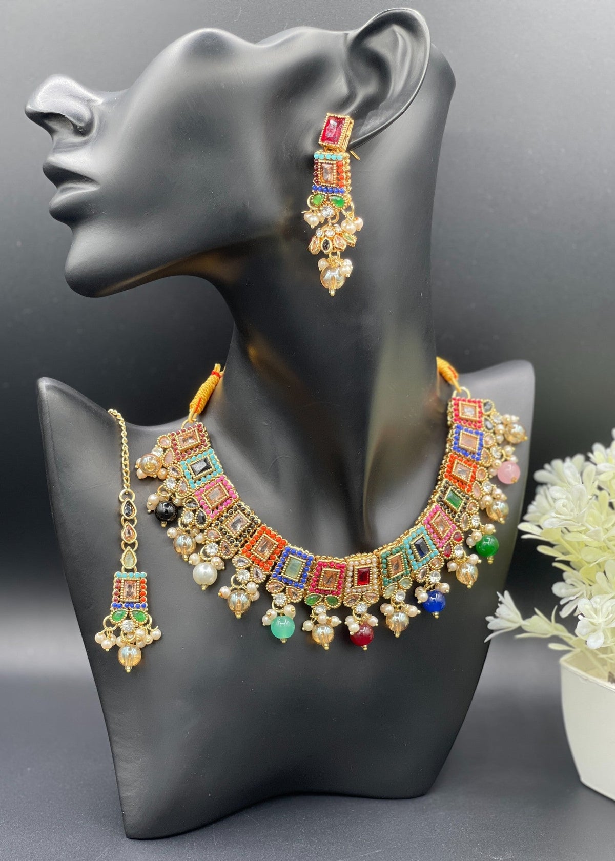 Shop the Mughal Emerald Set from Zarosh Jewel