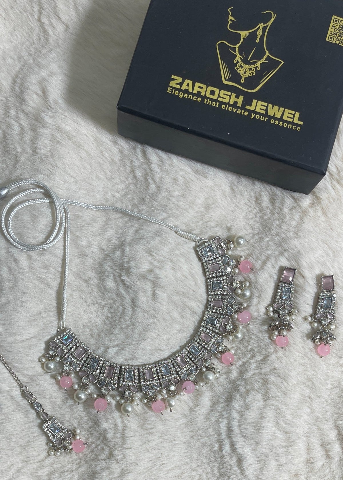 Shop the Mughal Emerald Set from Zarosh Jewel