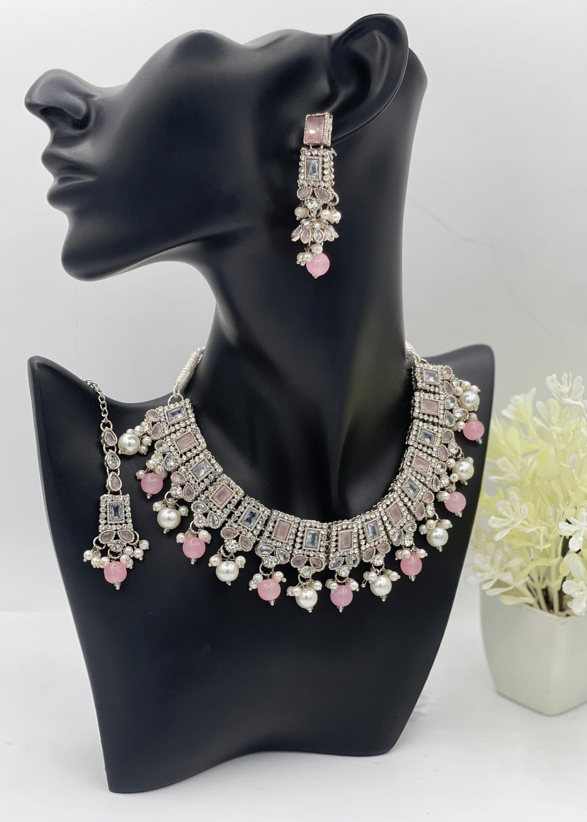 Shop the Mughal Emerald Set from Zarosh Jewel