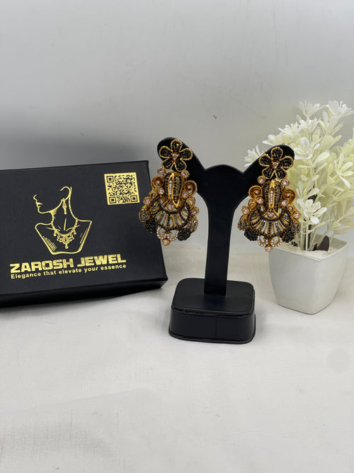Munira Elegent Earring