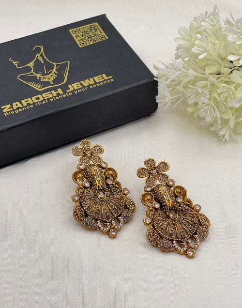 Munira Elegent Earring