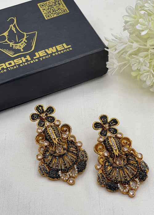 Shop the Munira Elegent Earring from Zarosh Jewel