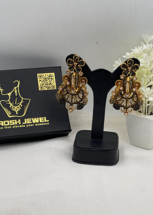 Shop the Munira Elegent Earring from Zarosh Jewel