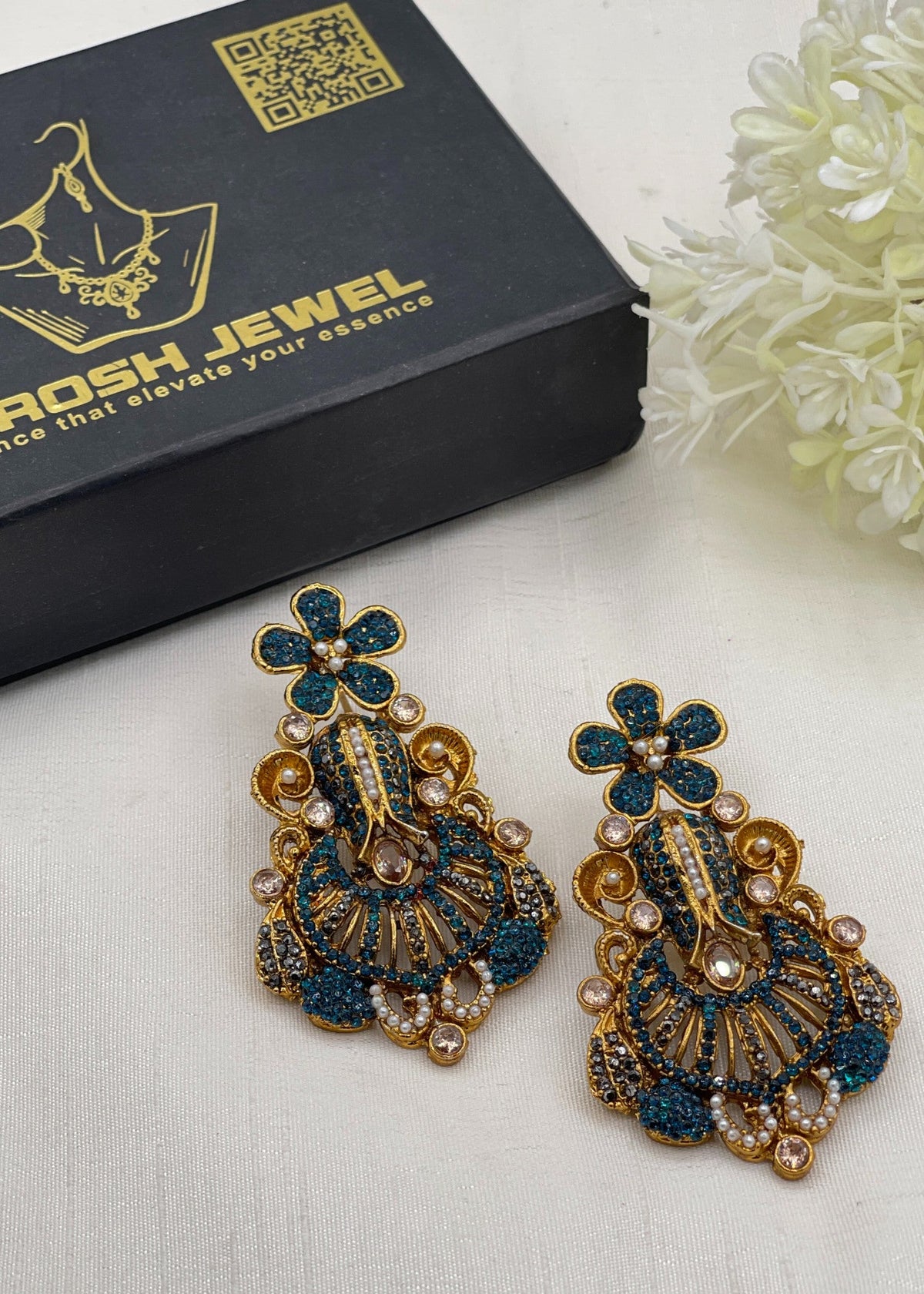 Shop the Munira Elegent Earring from Zarosh Jewel