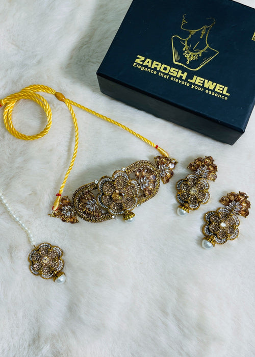 Shop the Muskan Choker Set from Zarosh Jewel
