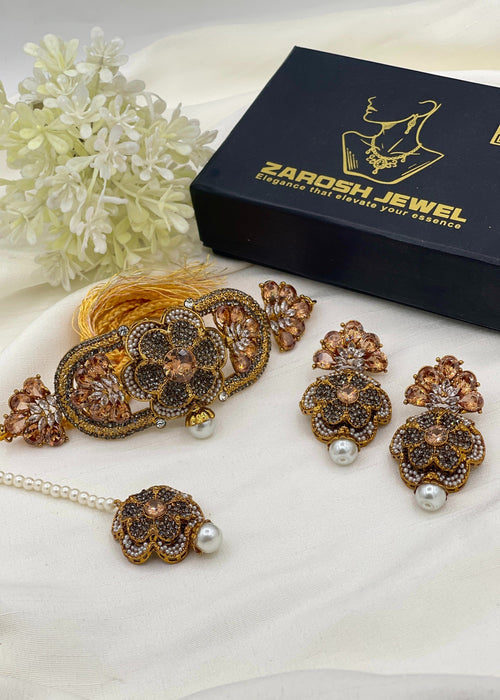 Shop the Muskan Choker Set from Zarosh Jewel