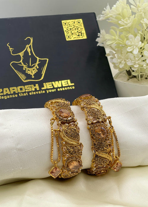 Shop the Naal Traditional Bangle from Zarosh Jewel