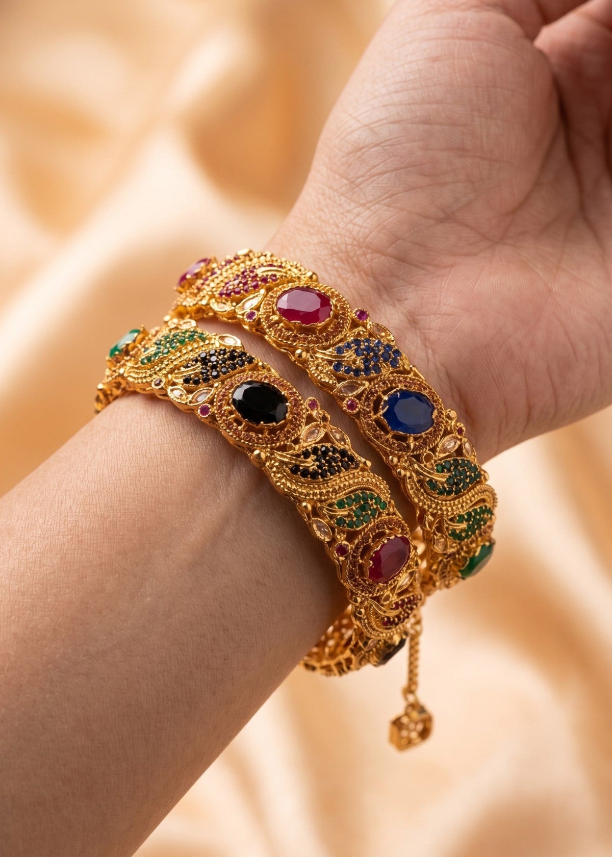 Shop the Naal Traditional Bangle from Zarosh Jewel