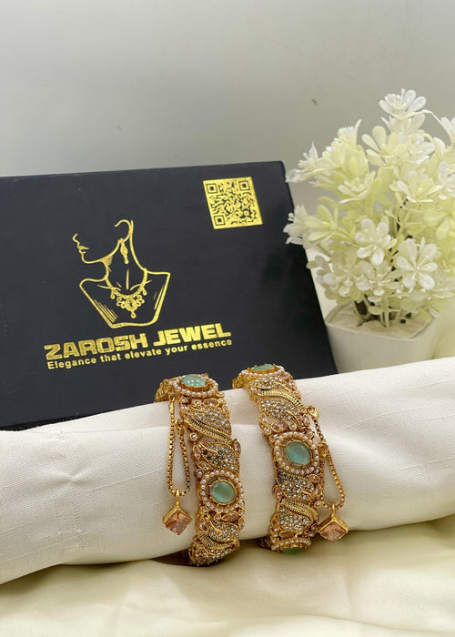 Shop the Naal Traditional Bangle from Zarosh Jewel