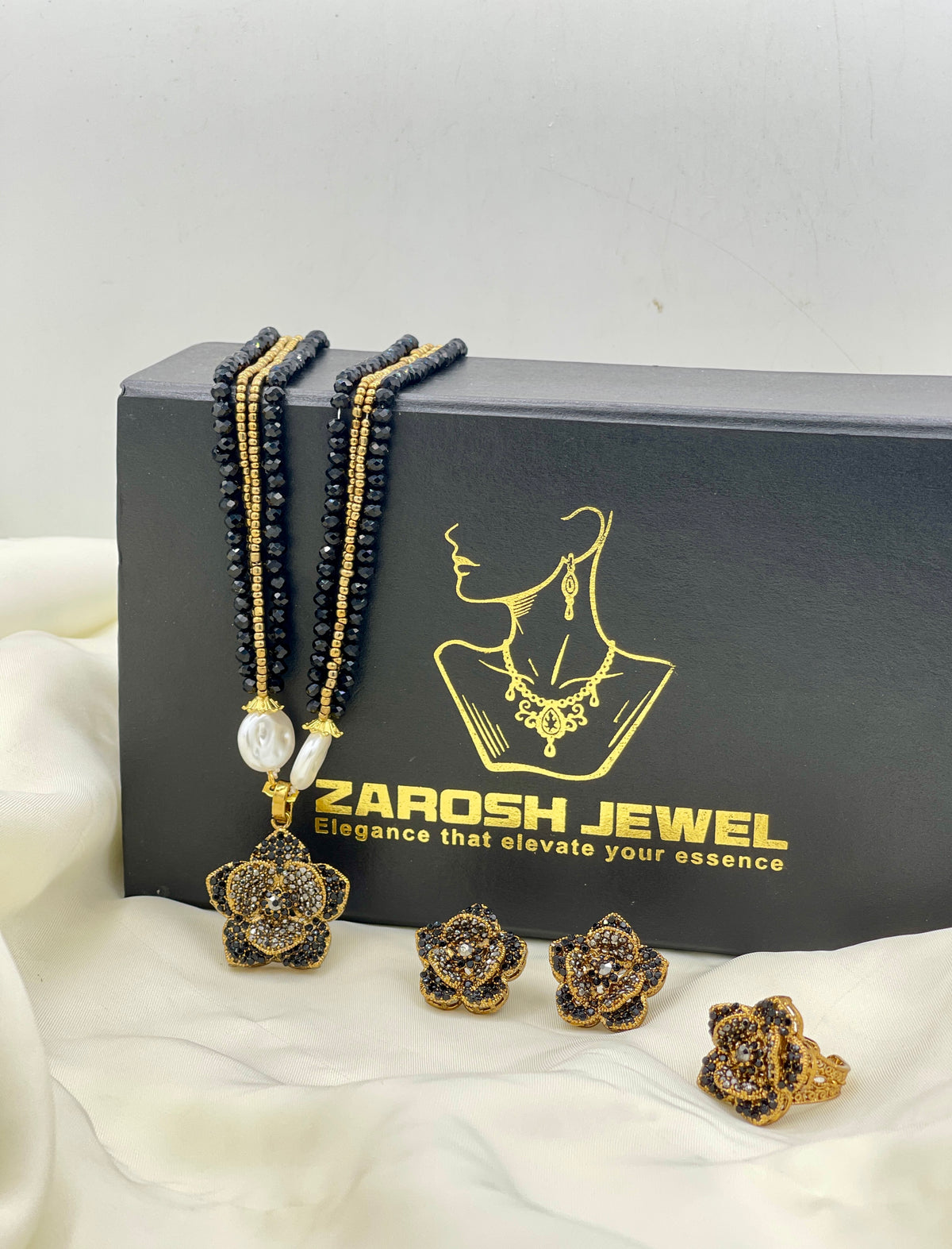 Shop the Nabeeha Traditional Malla from Zarosh Jewel