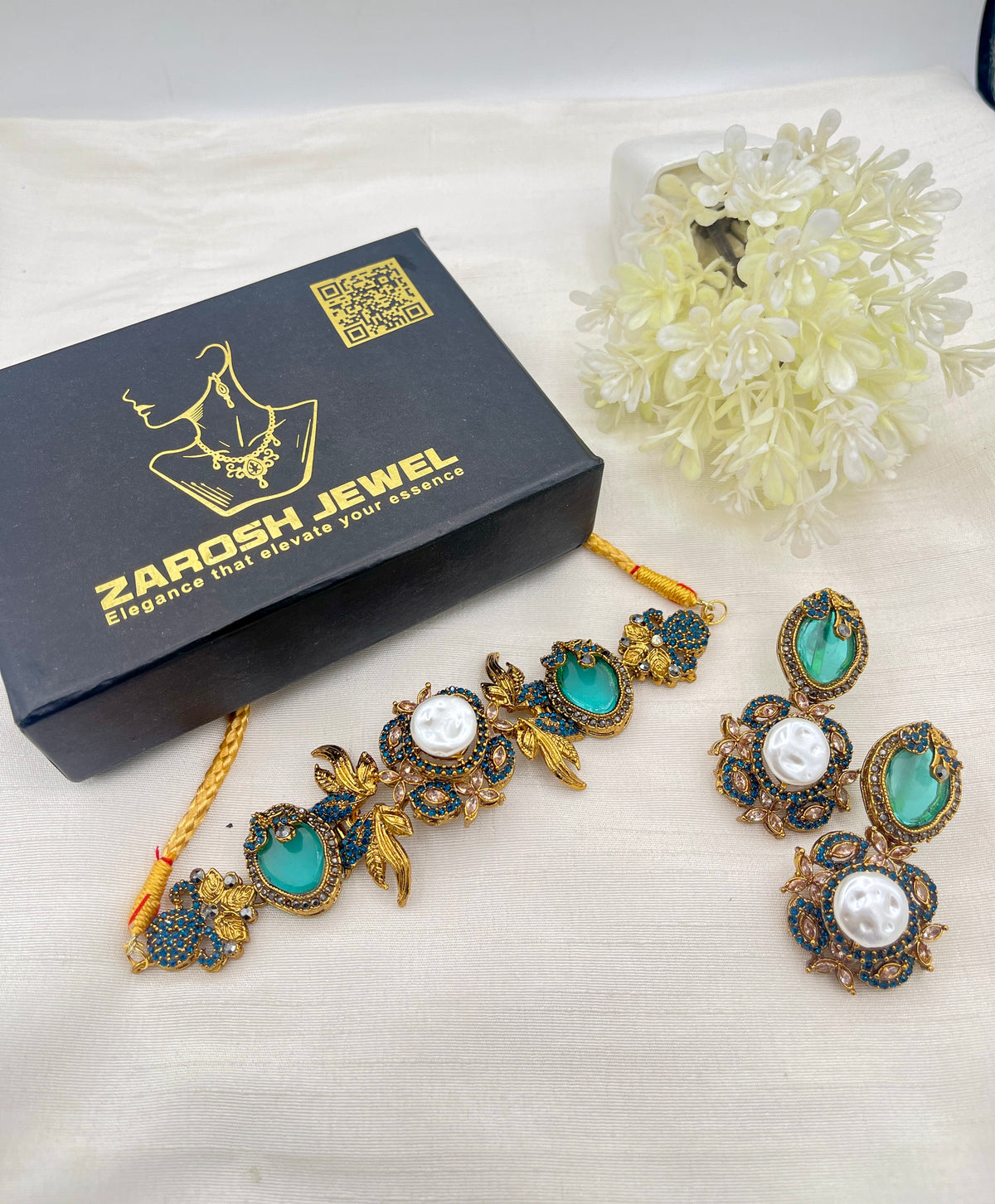 Shop the Nahila Traditional Choker Set from Zarosh Jewel