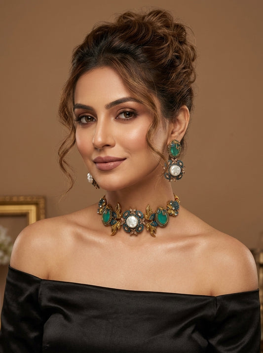 Shop the Nahila Traditional Choker Set from Zarosh Jewel