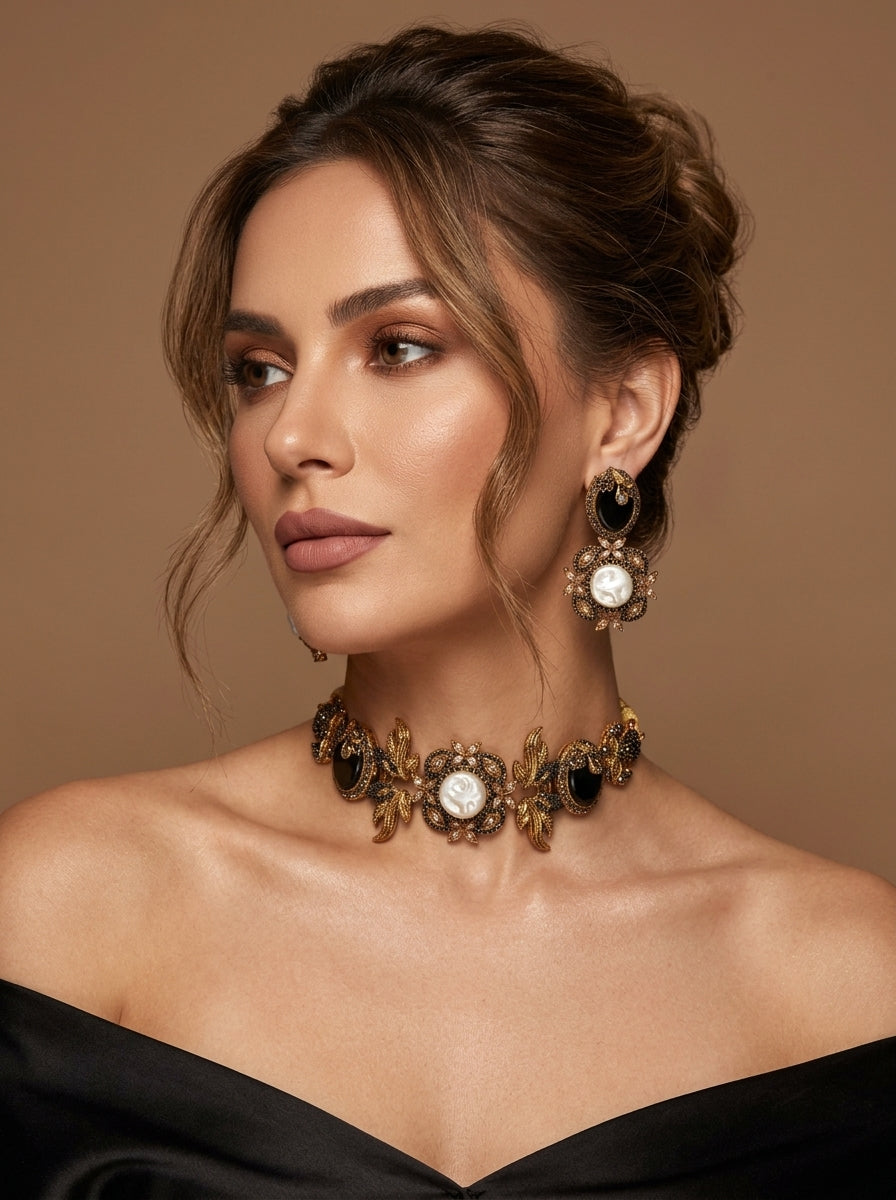 Shop the Nahila Traditional Choker Set from Zarosh Jewel