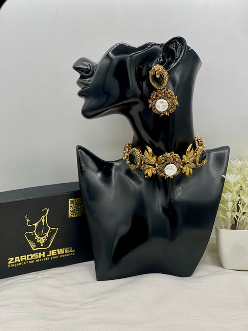 Shop the Nahila Traditional Choker Set from Zarosh Jewel