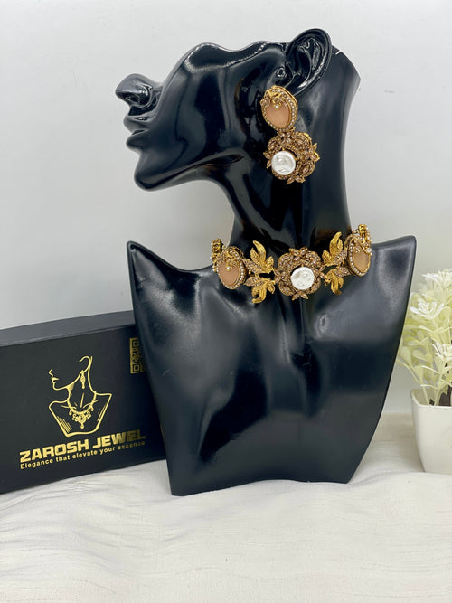 Shop the Nahila Traditional Choker Set from Zarosh Jewel