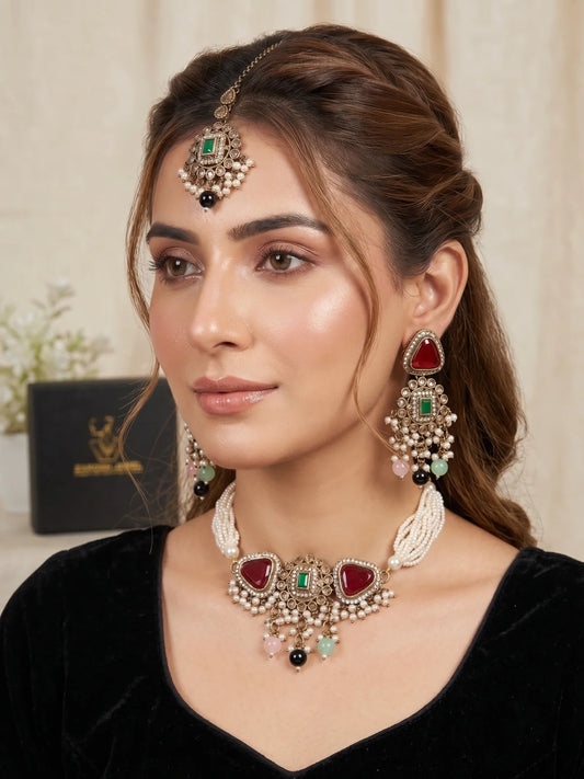 Naila Choker Set