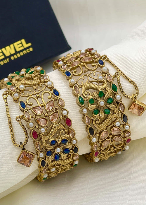 Shop the Naina Openable Bangle Set from Zarosh Jewel