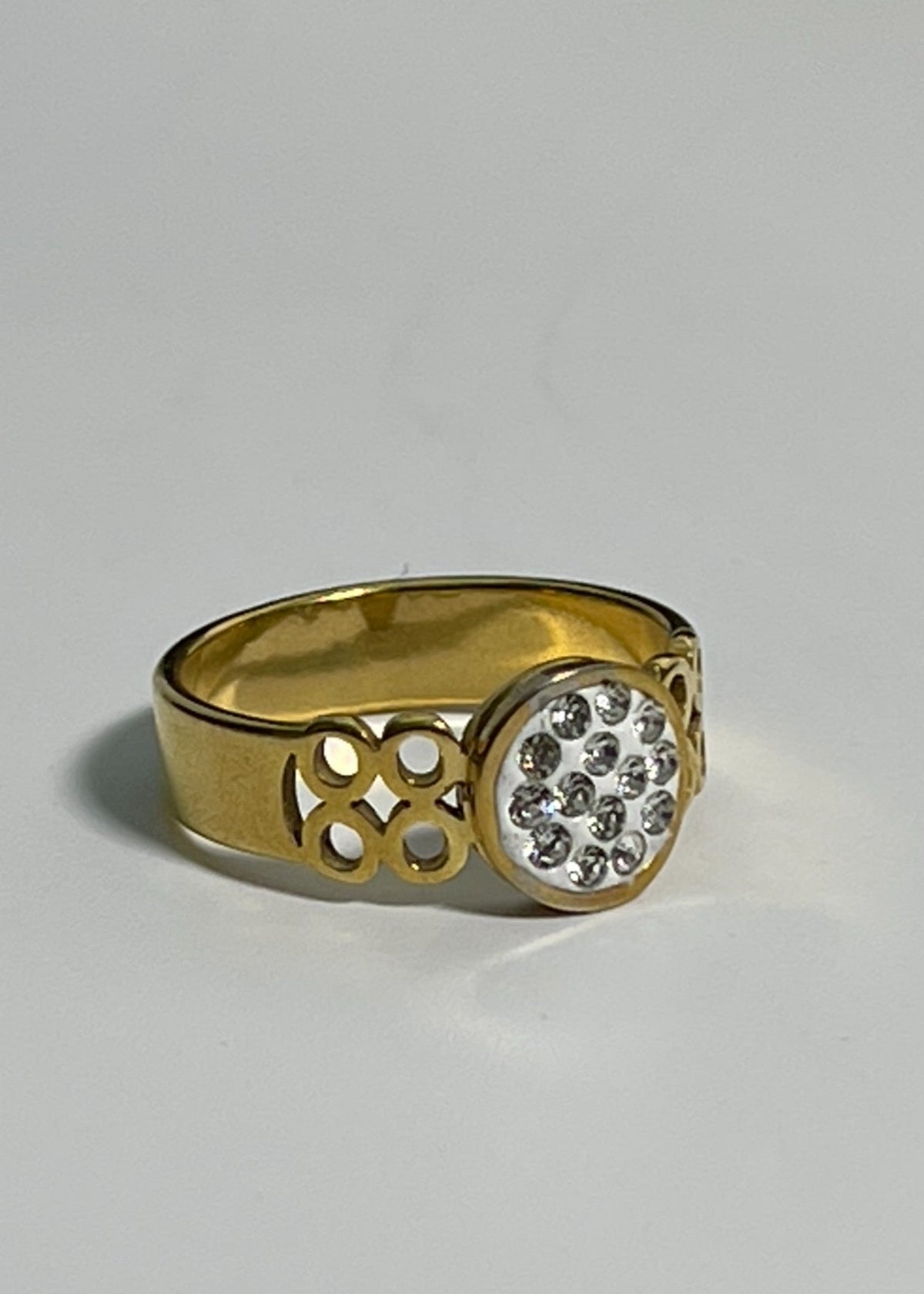 Shop the Naqsh Jali Ring from Zarosh Jewel