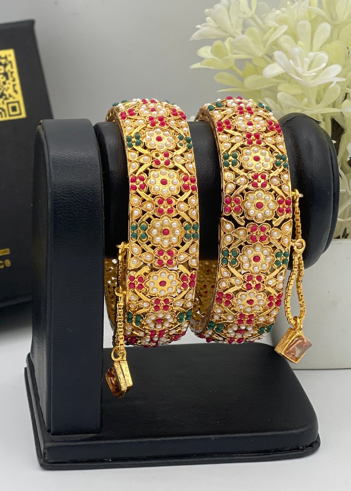 Shop the Nawabi Bangle from Zarosh Jewel