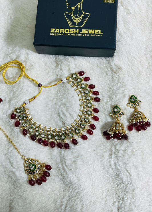 Shop the Nayla Kundan Necklace Set from Zarosh Jewel