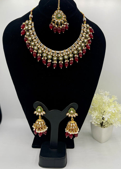 Shop the Nayla Kundan Necklace Set from Zarosh Jewel