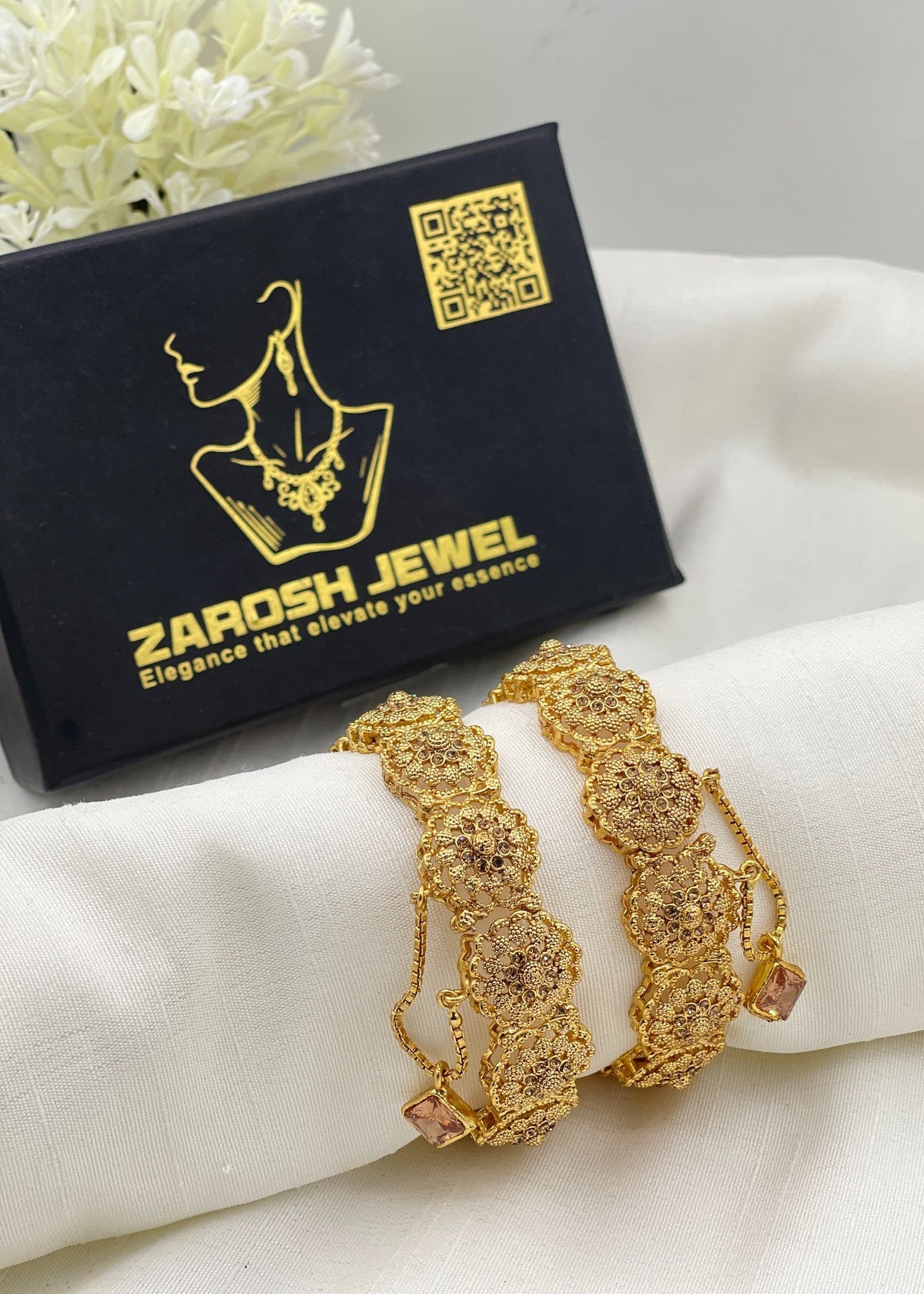 Shop the Naziya Openable Bangle Set from Zarosh Jewel