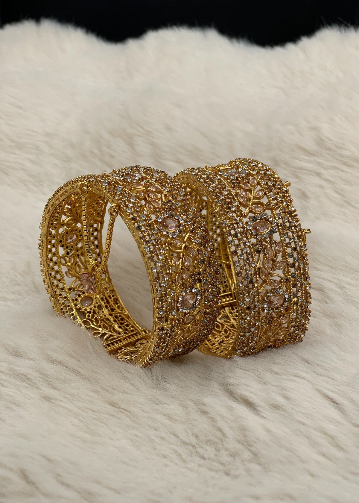 Shop the Nazuk Bangle Set from Zarosh Jewel