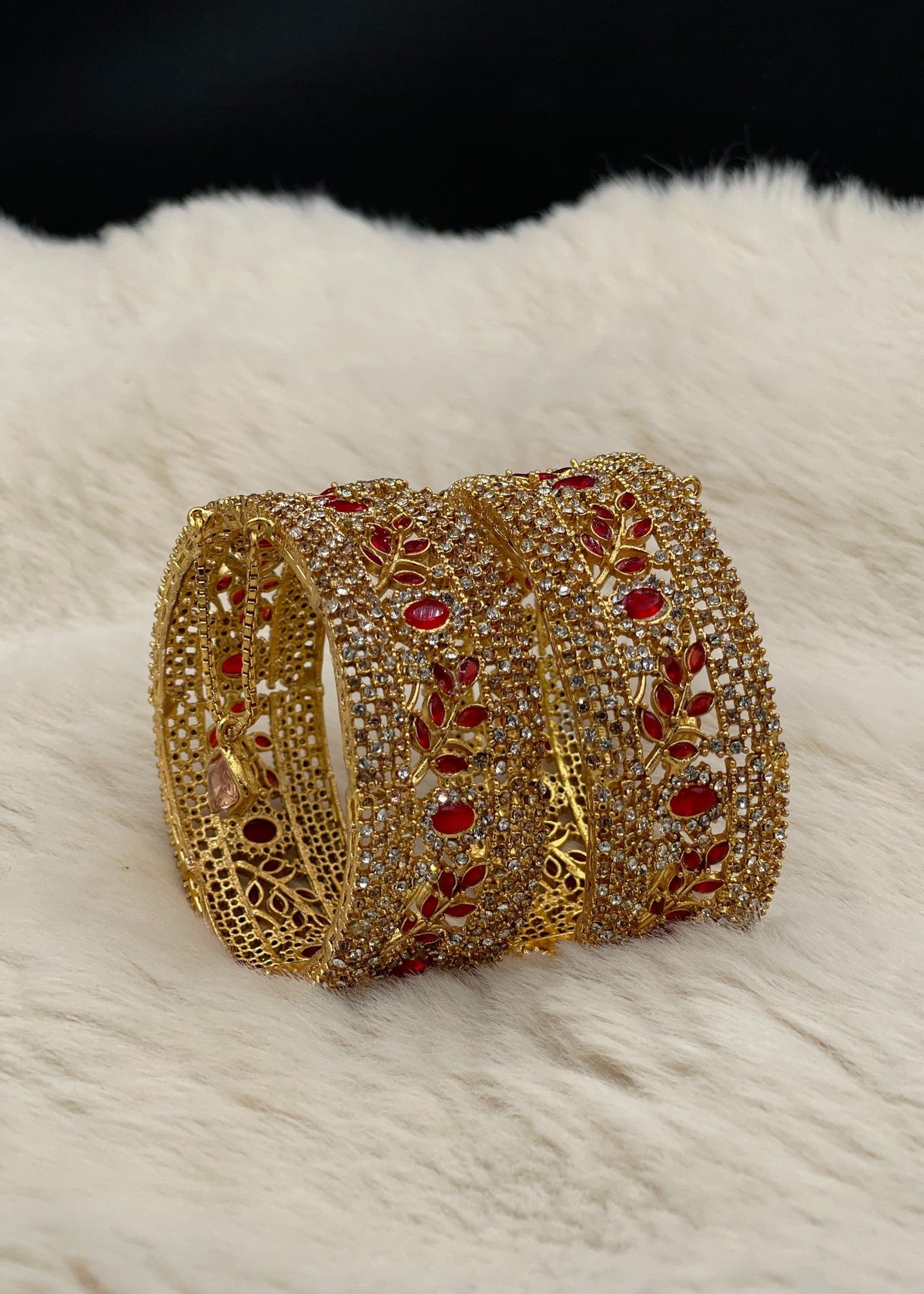 Shop the Nazuk Bangle Set from Zarosh Jewel