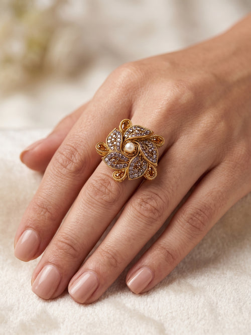 Neva Traditional Ring