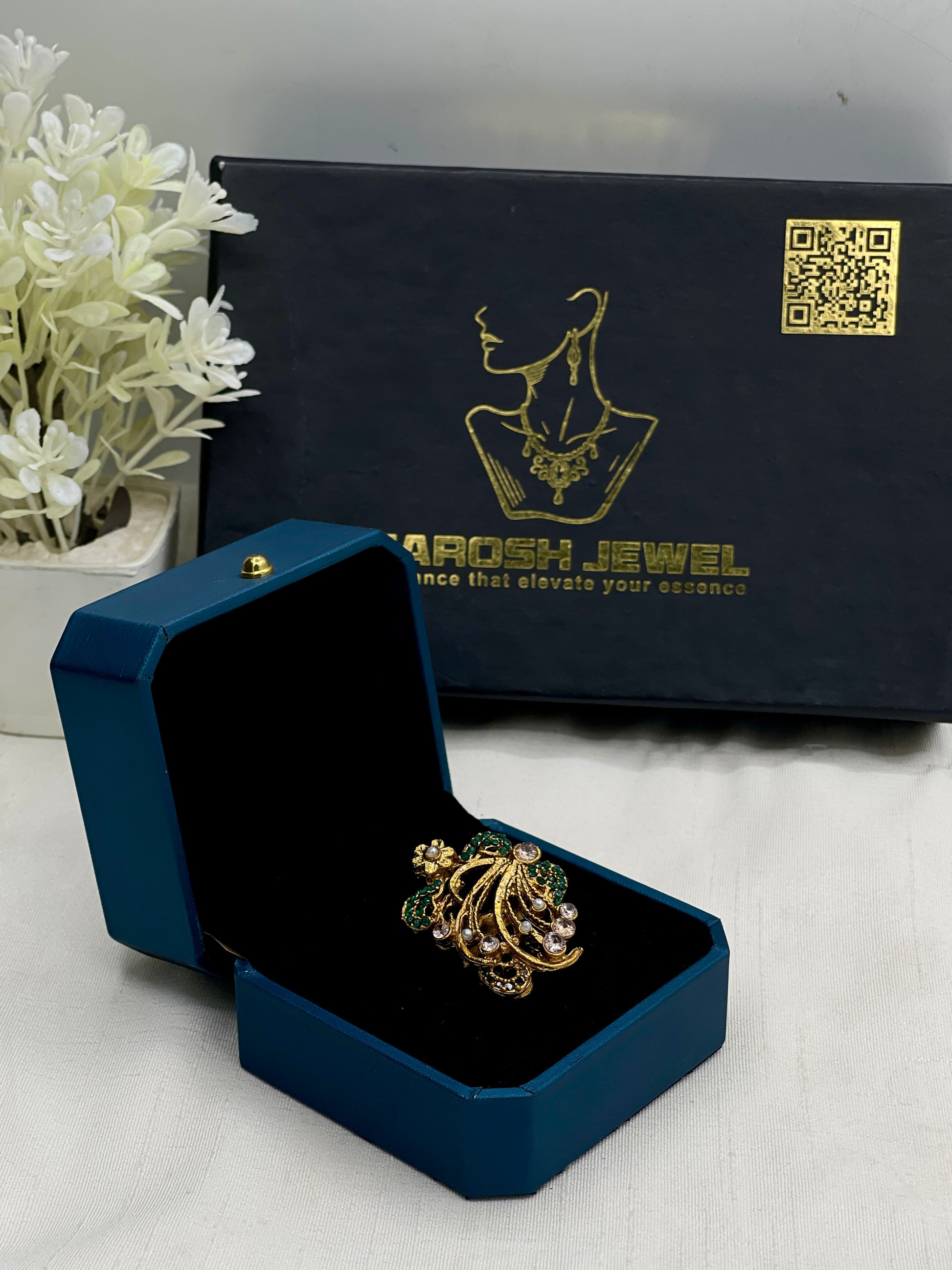 Nisma Royal Ring