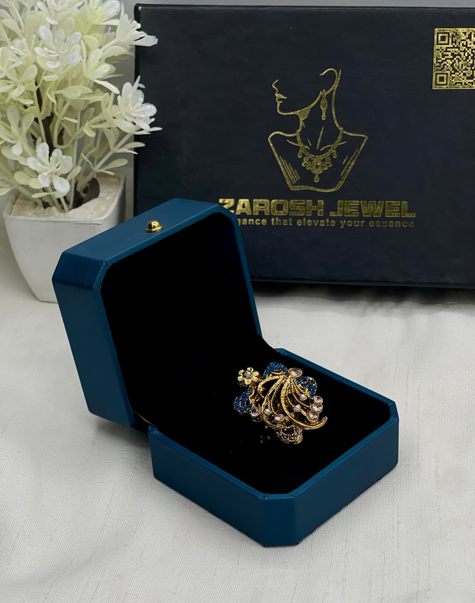 Nisma Royal Ring