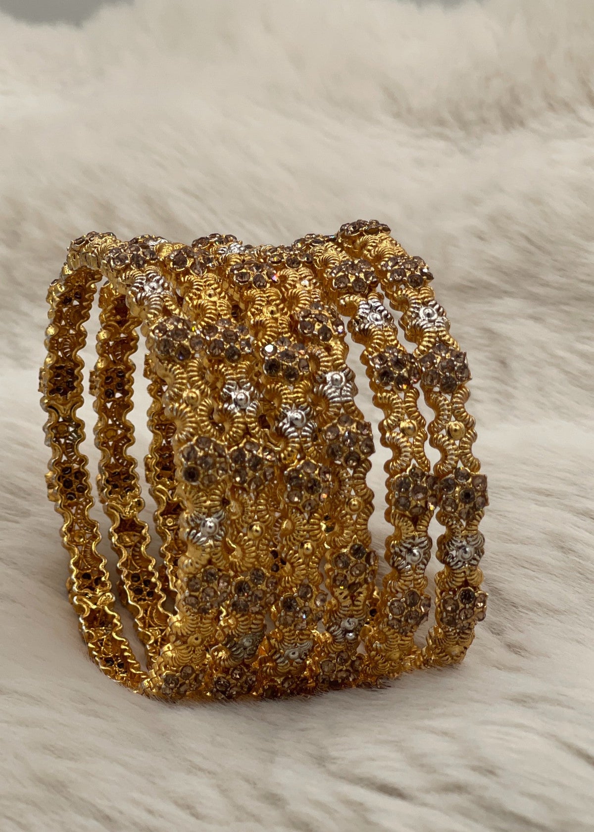 Shop the Noor Heritage Kada from Zarosh Jewel