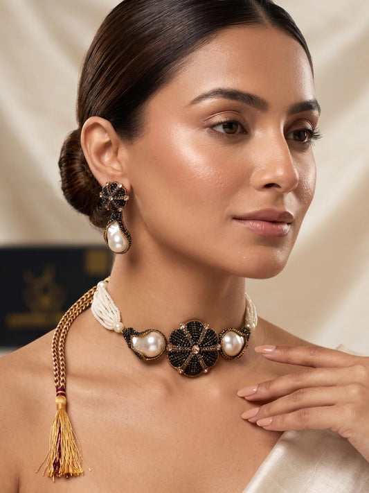 Nour Choker Set